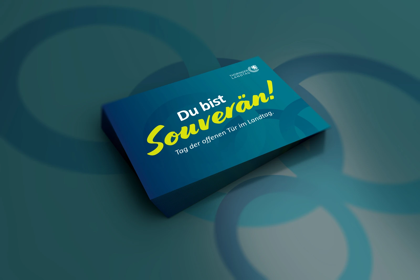 Mockup CityCards Thüringer Landtag mit blauen Hintergrund