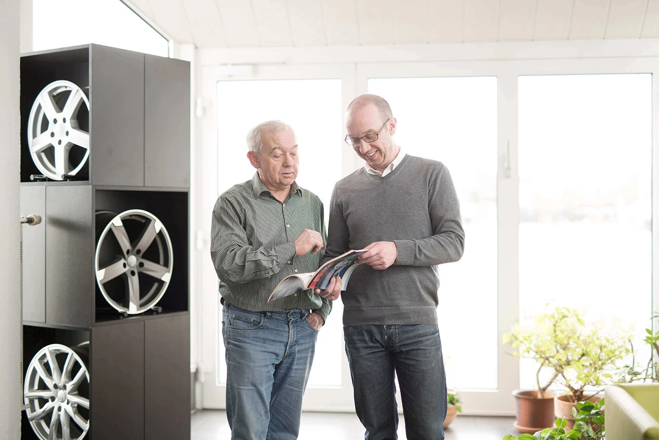 Über die Zusammenarbeit mit der Erfurter Werbeagentur kartinka – ein Interview mit Michael Ribbe, Inhaber der Firma Auto-Ribbe Über die Zusammenarbeit mit der Erfurter Werbeagentur kartinka – ein Interview mit Michael Ribbe, Inhaber der Firma Auto-Ribbe