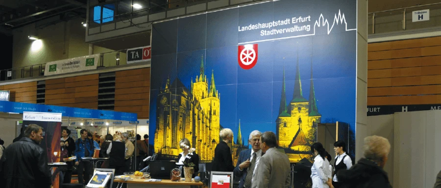 Messestand im Corporate Design der Stadt Messestand im Corporate Design der Stadt